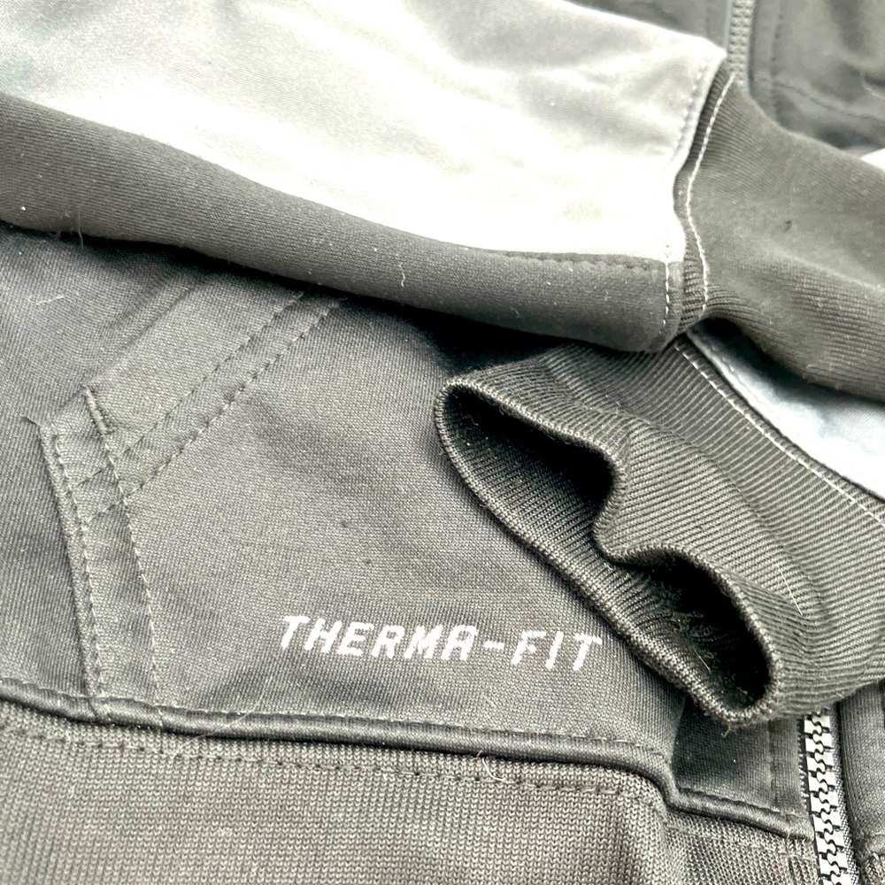 Boys S 8-10 years Nike Therma Fit Full zip Jacket